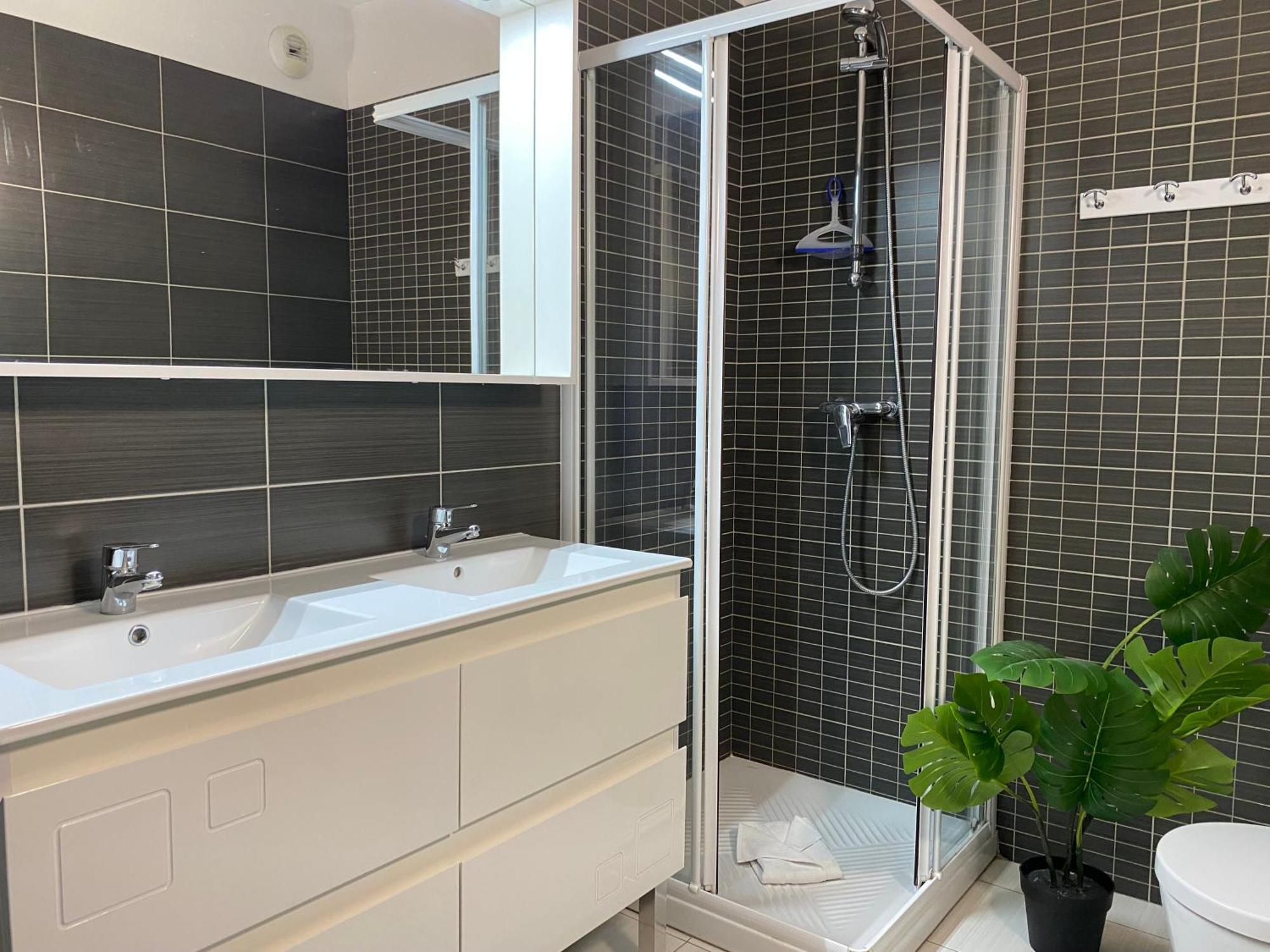 Inter Superb Studio Piscine 5 Min Gare Ментона Екстериор снимка
